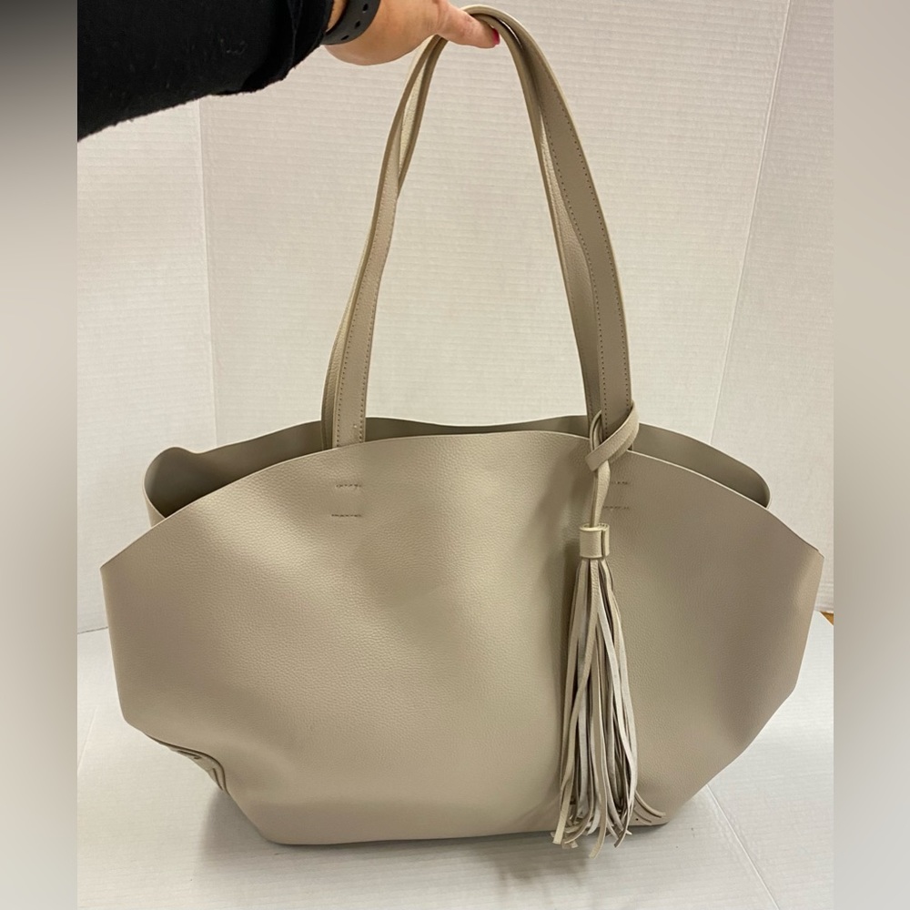 Mud Pie Taupe Tote Bag with Tassel